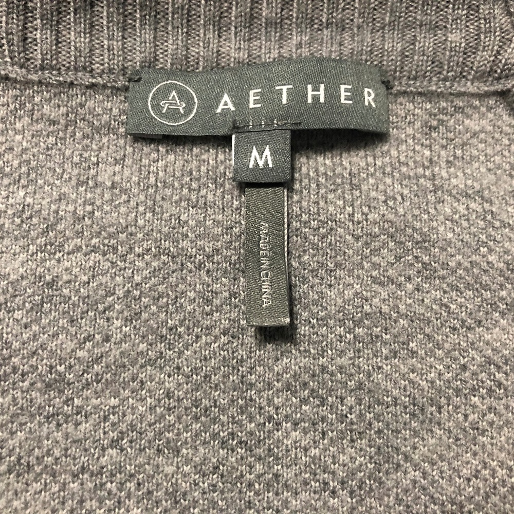 Sweater - Picture 3 of 8
